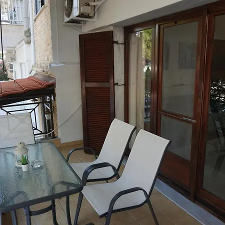 Anna's Summer House *